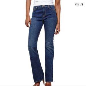 Levi’s Perfectly Slimming 512 Straight Leg Jeans Size 8
